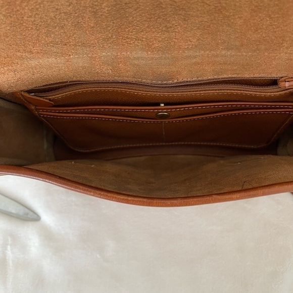 Vintage Dooney & Bourke AWL Messenger Crossbody Bag - Picture 11 of 11